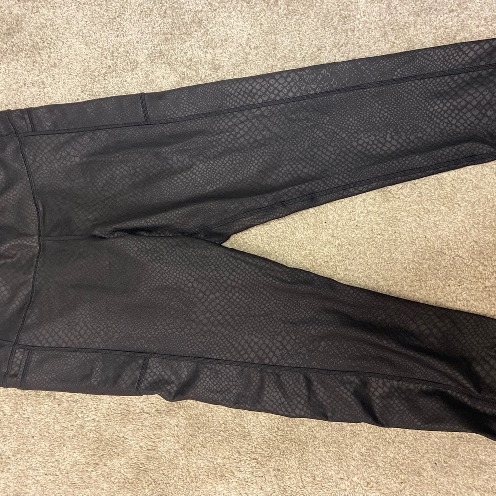 GapFit Black Textured Leggings